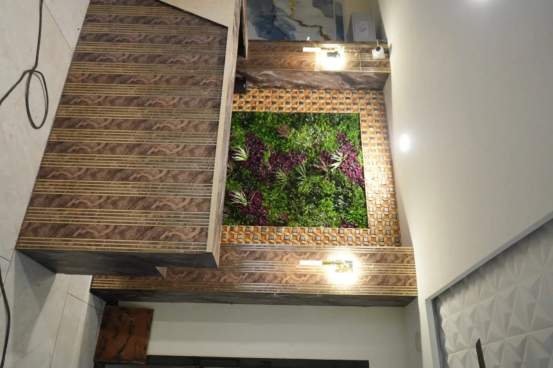 Reception desk